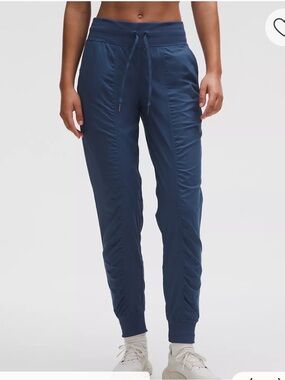 lululemon Dance Studio Mid-Rise Jogger. New with tags